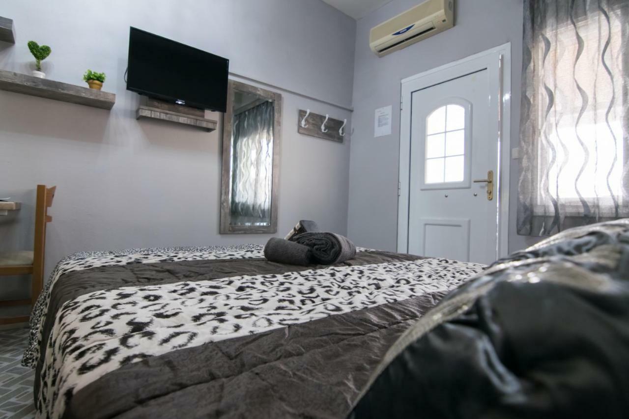 Avra Comfort Rooms Νέα Ποτίδαια Εξωτερικό φωτογραφία